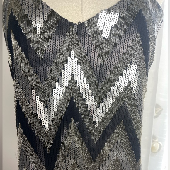 ASTR Revolve Metallic Sequin Spaghetti Straps Camisole Tank Top Size Small - Picture 5 of 8